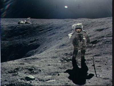 Image lune rover astronaute à télécharger gratuitement
