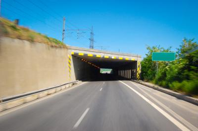 Image route tunnel à télécharger gratuitement