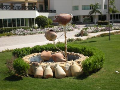 Image jardin immeuble vase pierre à télécharger gratuitement