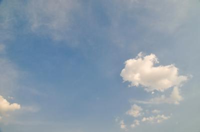 Image bleu ciel nuage à télécharger gratuitement