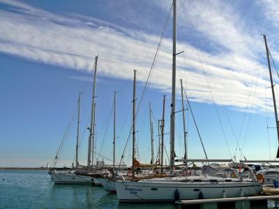 Image bleu ciel nuage bateau port à télécharger gratuitement