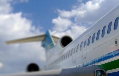 Image bleu avion ciel nuage à télécharger gratuitement